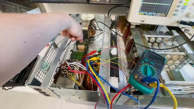 Хроники лампового компьютера: Стабилизируем питание декатрона смотреть онлайн