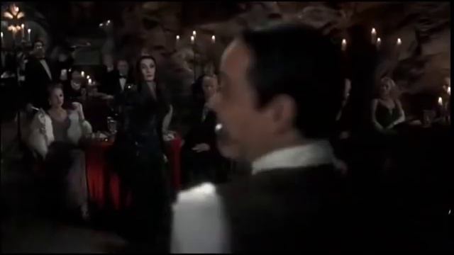 Morticia and Gomez - El tango de Roxane смотреть онлайн