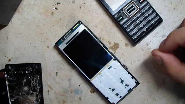 Замена корпуса и дисплея на sonyercsson J10 i2 смотреть онлайн
