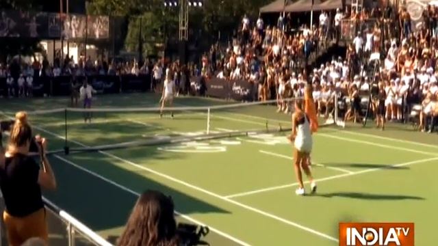 Top female tennis stars gather for Queens of the Future experience смотреть онлайн