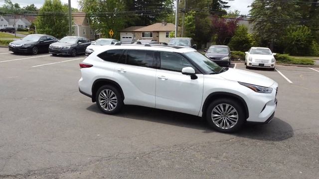 2023 Toyota Highlander Platinum AWD Bristol, CT | Stock #NT239079 смотреть онлайн