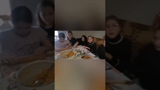Вот так проводит время Острогожская молодежь!🤲
День Рождения Александры - 13 лет!🥳❤️🤗 смотреть онлайн
