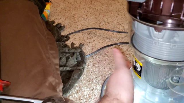 Why you NEED to vacuum your mattress🤢🤮 смотреть онлайн