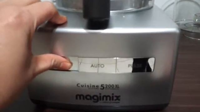 測試Magimix 5200 XL食物調理機的運轉聲音 смотреть онлайн