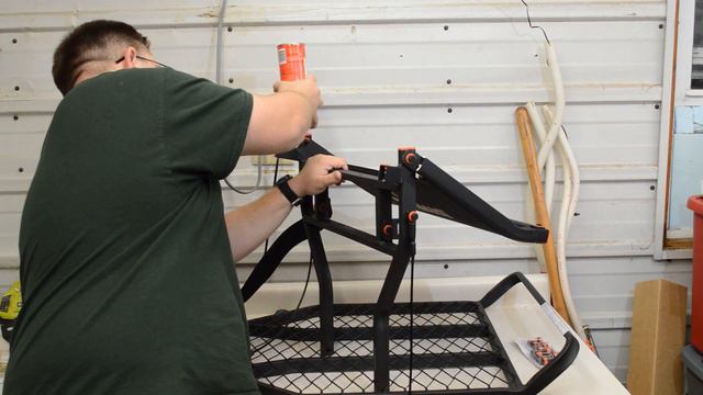 Loud Treestand?! Not Anymore, Find out how to make it Silent and Deadly! смотреть онлайн