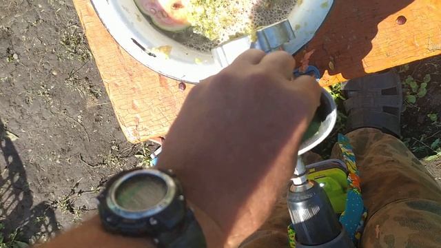 КАК сделать ЭЛЕКТРОПРИВОД ДЛЯ МЯСОРУБКИ. Делаем корм для уток / кур смотреть онлайн