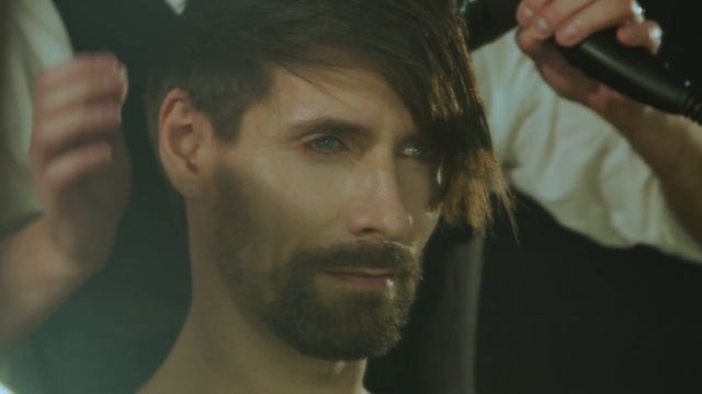 Легкая повседневная прическа от REBEL? смотреть онлайн