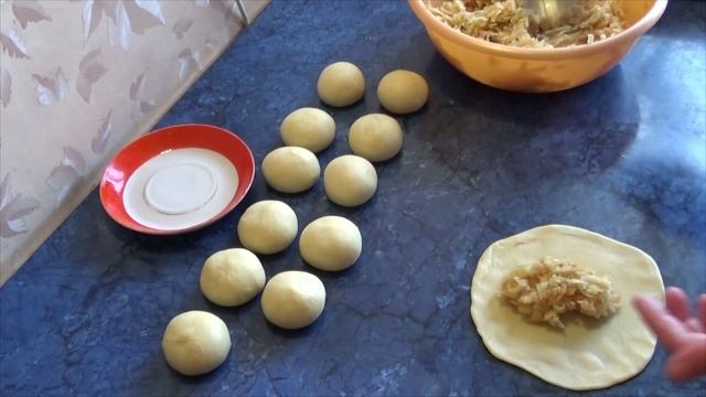 Пирожки с яблоками из пресного теста.#Видеорецепт. смотреть онлайн