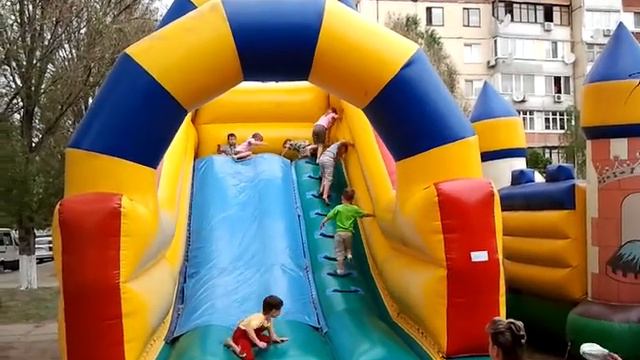 Батут маленький смотреть онлайн