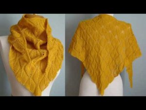 Шаль или бактус спицами узором Листья. Подробный мастер класс.