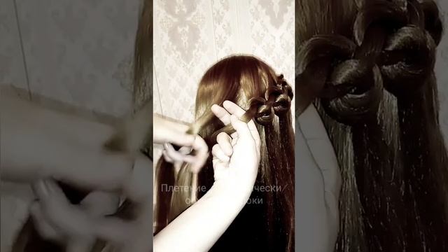 ?КРАСИВАЯ и необычная #прическа на распущенные волосы? за МИНУТУ #прическавшколу #вечерняяприческа смотреть онлайн