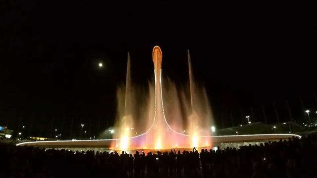 Поющие фонтаны в Олимпийском парке. День Победы! Адлер Сочи. смотреть онлайн