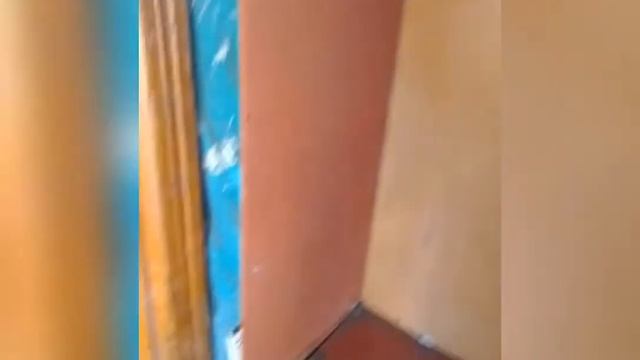 Убираю сорняки/Полки на крыльце /Влог о жизни в деревне. смотреть онлайн