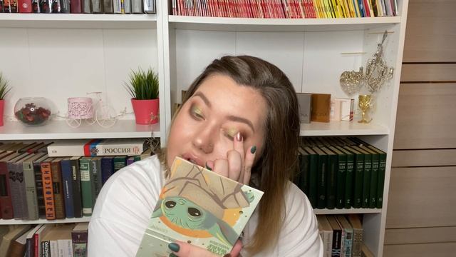 Подарок от подписчицы ☺️ // красимся и болтаем // про всякие странности… смотреть онлайн