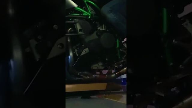 kawasakih2 veja no momento que quando cano de escape fica vermelho ?? смотреть онлайн