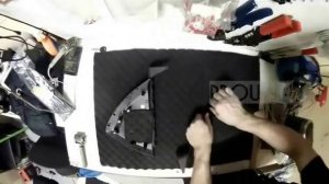 Ford Focus 3 - шумоизоляция передней части пола (до и после)