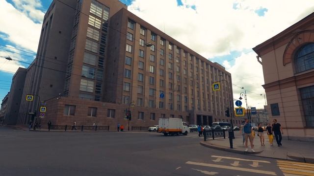 По Питеру на самокате M365pro с Yi 4K+ в сб днем