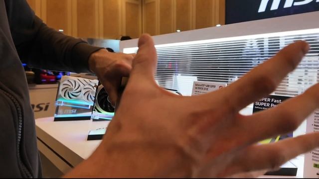 CES 2024 : La superbe MSI RTX 4080 Super EXPERT смотреть онлайн