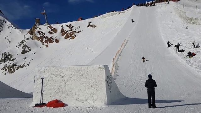 Экстремальные полеты лыжников и сноубордистов смотреть онлайн