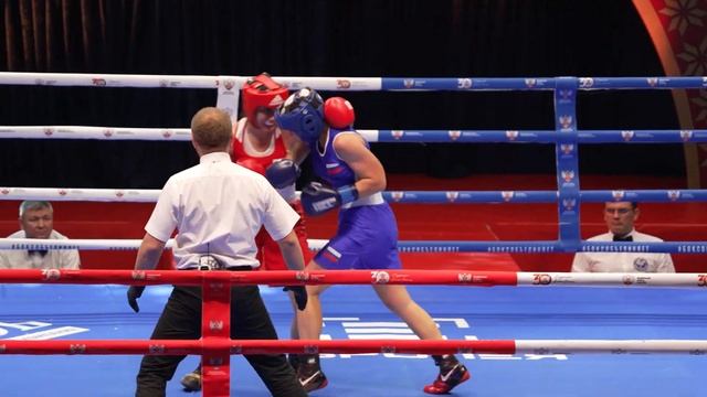 Софья Очигава и Рахим Чахкиев комментируют бой Асатарян - Голубева смотреть онлайн