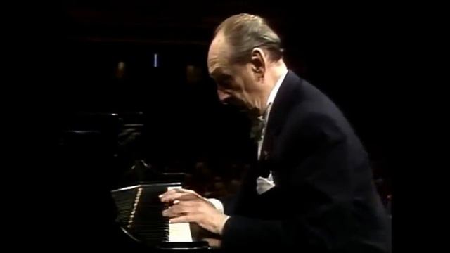 Schumann - Träumerei, "Kinderszenen" No. 7, Scenes from Childhood | Vladimir Horowitz смотреть онлайн