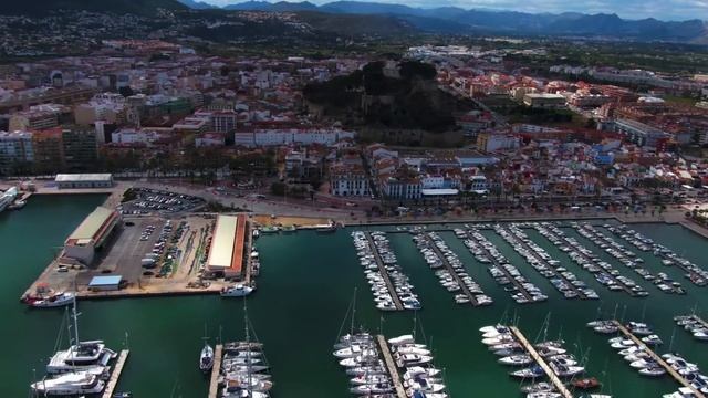 Denia Spain - Costa Blanca (Alicante) Port and Marina Drone смотреть онлайн