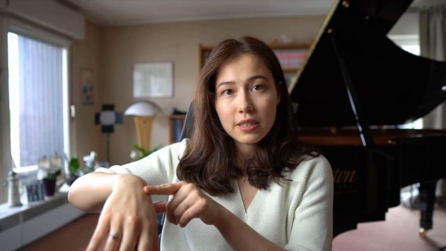 Why is it so difficult? The technique of Chopin Etude Op.25 No.1 смотреть онлайн