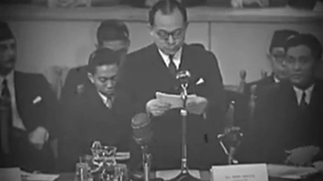 Pidato Dr.(HC) Drs. H. Mohammad Hatta di KMB смотреть онлайн