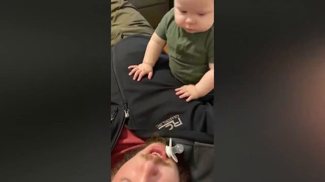 МИЛЫЕ ДЕТИ И СМЕШНЫЕ ЖИВОТНЫЕ! НЕСКОЛЬКО МИНУТ ПОЗИТИВА смотреть онлайн
