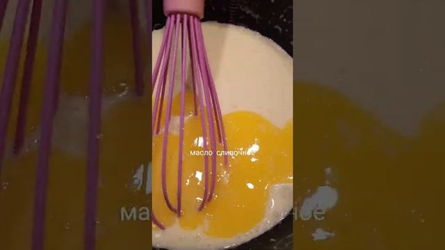 Пироги с повидлом и сгущенкой