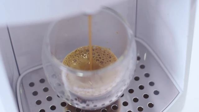 Итальянская капсульная кофемашина Guzzini - Bofrost* смотреть онлайн