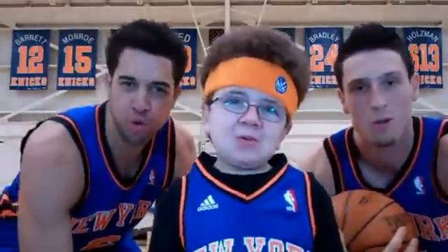 Go NY Go NY Knicks' Lip Sync Video Featuring Landry Fields, Andy Rautins, Keenan Cahill Goes V2 смотреть онлайн