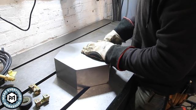 Easy Steel Wall Planter - Beginner Welding Project смотреть онлайн