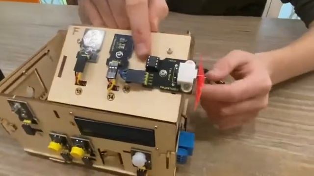 #004 Keyestudio Smart Home Kit Arduino