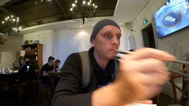 Eда Китая. Ресторан VS Улица. В лучших традициях азиатской жести. Гуанчжоу 2021 смотреть онлайн