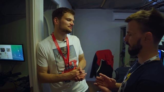 За рулем Ferrari и McLaren на UNLIM500+! Гонка года: самые быстрые авто и дорогие аварии! смотреть онлайн