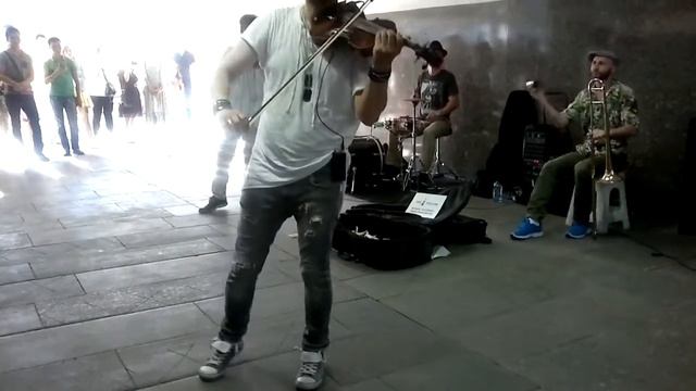 ИНСТРУМЕНТАЛЬНЫЙ ОРКЕСТР в переходе на Старый Арбат - 3 (12.08.2017)