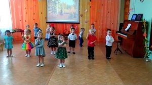 Танец «Я на сцену выхожу»
