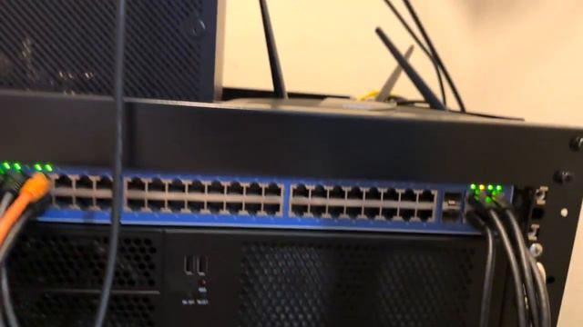 A quick look at my server closet смотреть онлайн