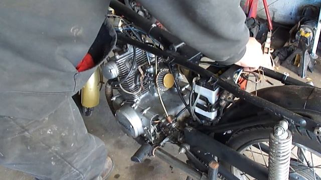Getting the 1965 Honda CB160 Ready for the Road Part 5 смотреть онлайн