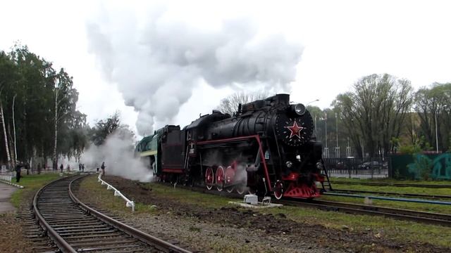 Паровозы Л-2057/П36-0120/ЛВ-0522 на ЭКСПО 1520 смотреть онлайн