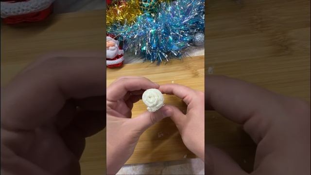 Сладкие блины с клубничным сиропом