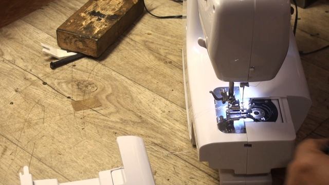 Швейная машина Tesler SM-1620. смотреть онлайн