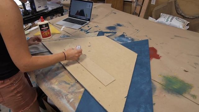 DIY Accent Wall Art | How To Make 3D Painted Wood Mountain Wall Art смотреть онлайн