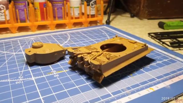 Процесс сборки T-VI Tiger I Звезда 1:72 смотреть онлайн