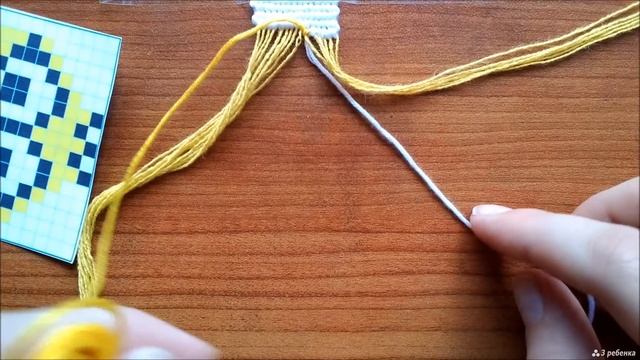 Как плести многоцветные фенечки прямым плетением (более 2 цветов) смотреть онлайн