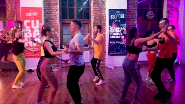 Urban Bachata Choreo Bootcamp by Mat & Ania смотреть онлайн