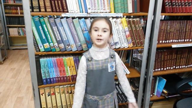 Страна читающая — Наиля Исхакова читает «На плече моем на правом» М. И. Цветаевой смотреть онлайн