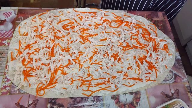 Рулет из лаваша с начинкой классненькой! смотреть онлайн