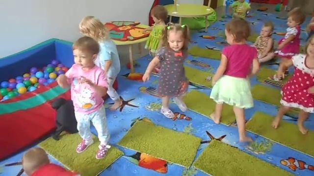 Виноватая тучка. Любимая песенка одноЯсельников. смотреть онлайн
